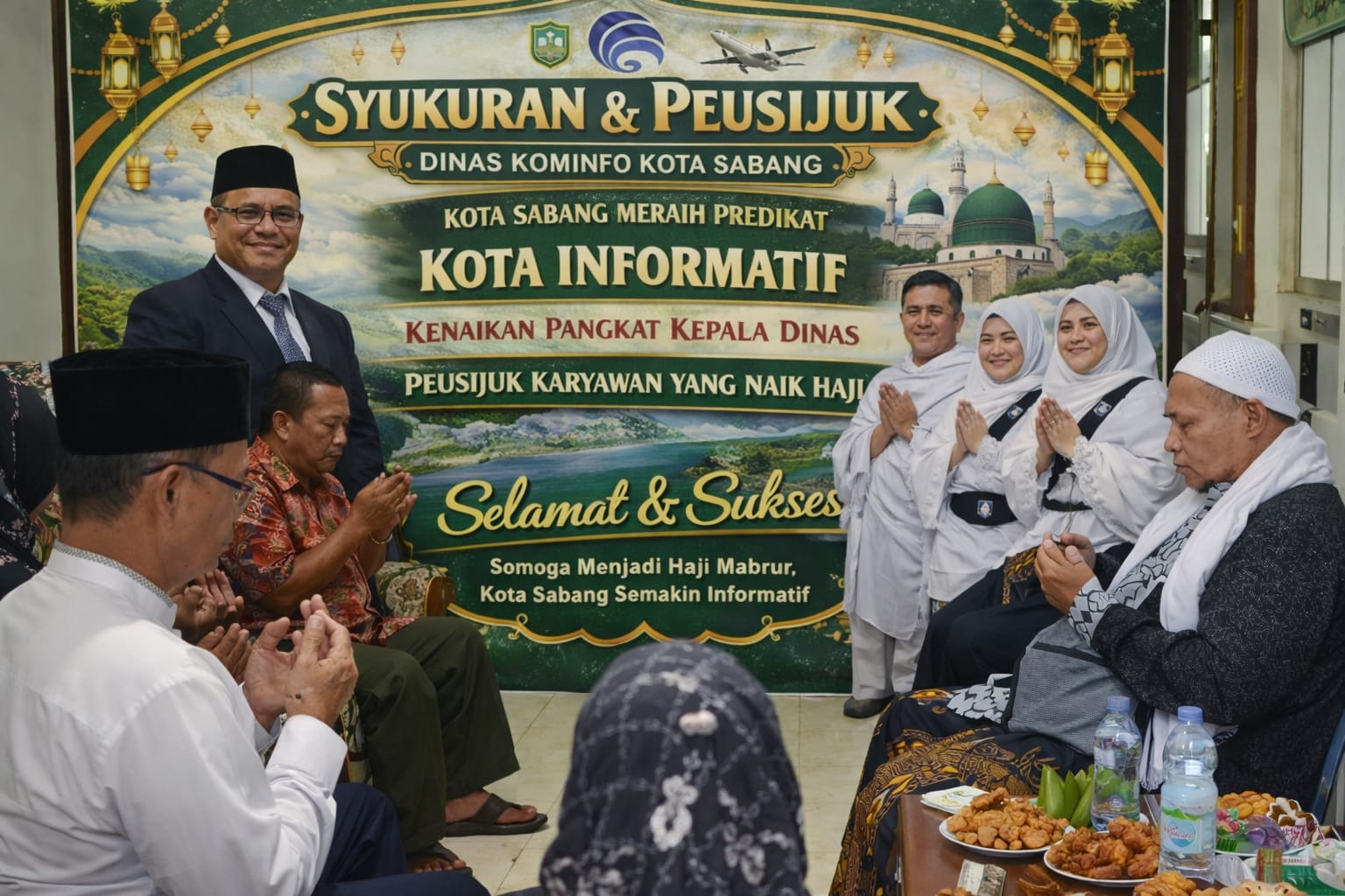Kominfo Sabang Gelar Syukuran Kota Informatif, Peusijuk Calon Jamaah Haji dan Kenaikan Pangkat Kadis
